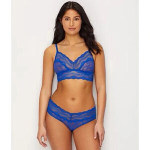B.tempt'd Lace Kiss bralette and thong set. Royal Blue. XL